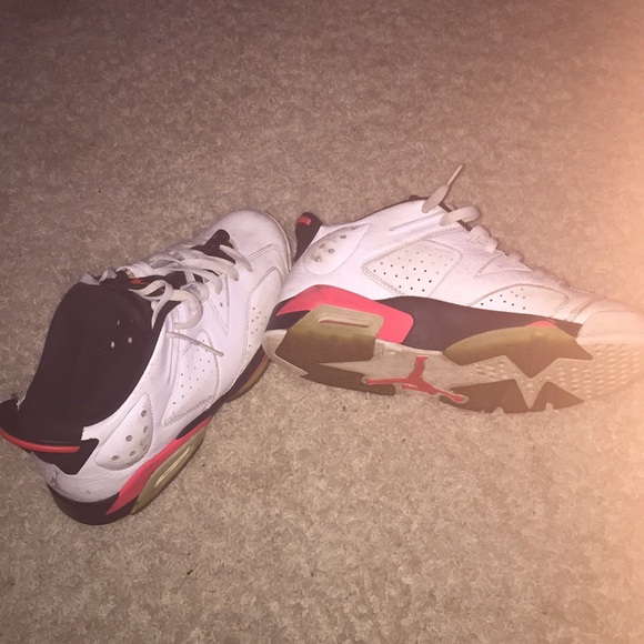 Jordan’s - Picture 3 of 3